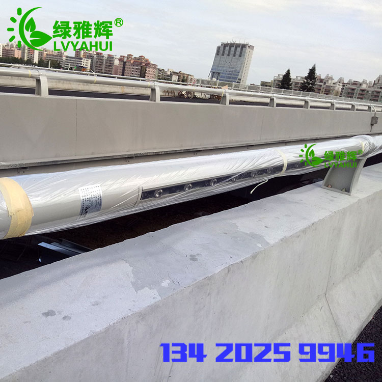 長沙高速橋梁護(hù)欄燈